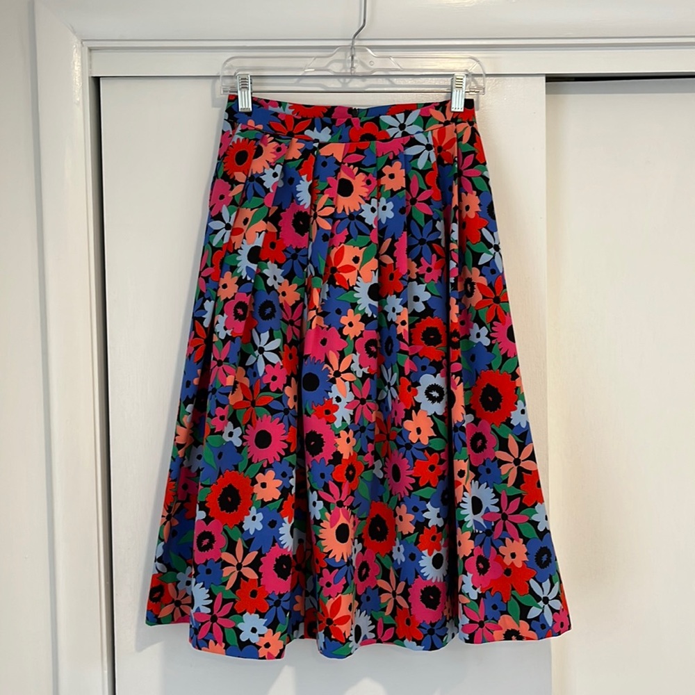 Alex and Alex pleated floral skirt (size 2)